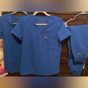 FIGS XS blue scrubs